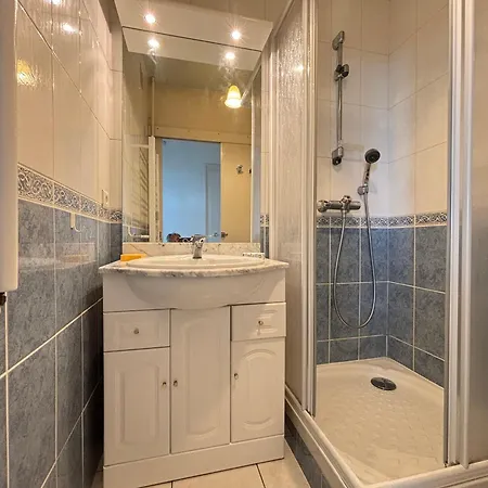 Avec Vue Et Balcon, 10eme Etage - Fr-1-197-630 Apartman