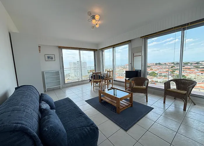 Avec Vue Et Balcon, 10eme Etage - Fr-1-197-630 דירה